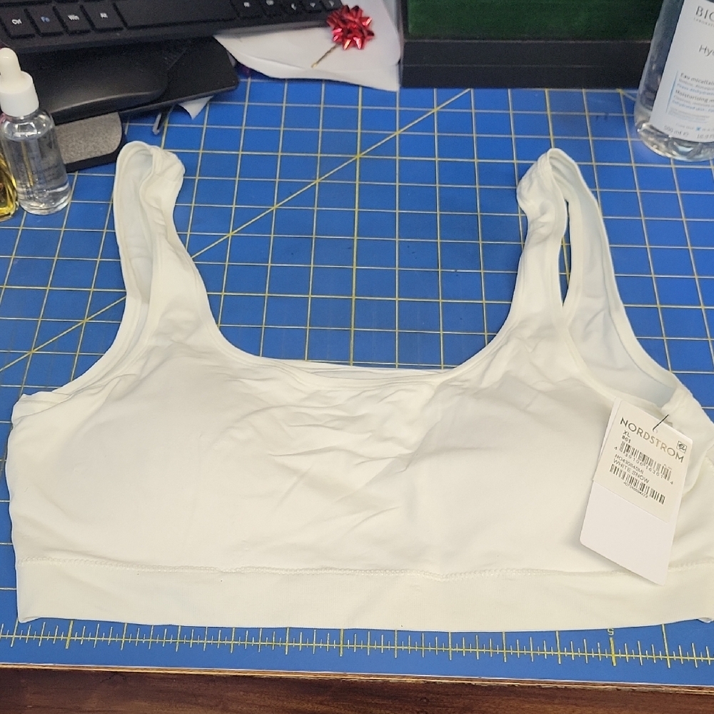 Nordstrom White Snow Padded Tank XL Bra NWT